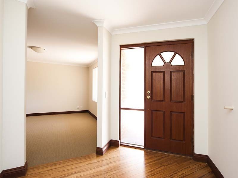 15 Oporto Rise, Coogee WA 6166
