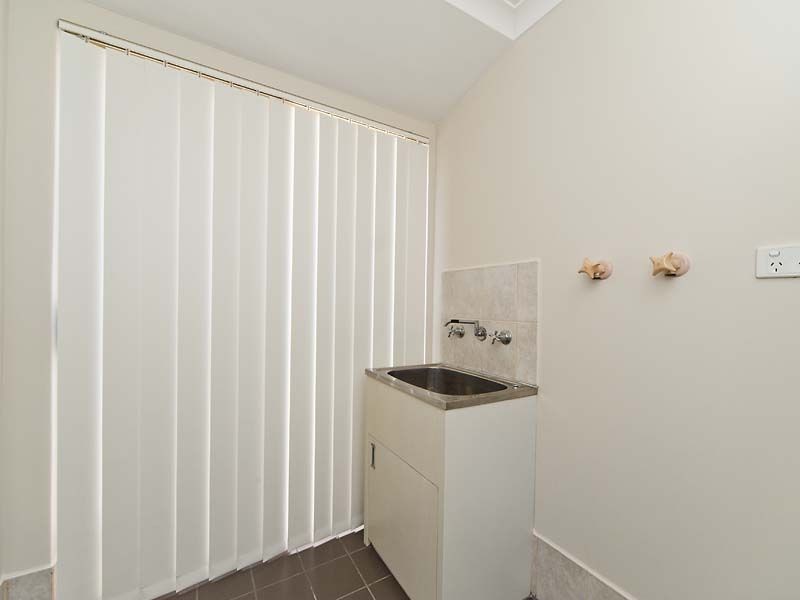 15 Oporto Rise, Coogee WA 6166