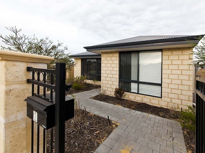 1 Datchet Turn, Bertram WA 6167