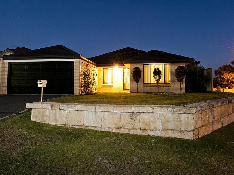 7 Greenham Way, Bertram WA 6167