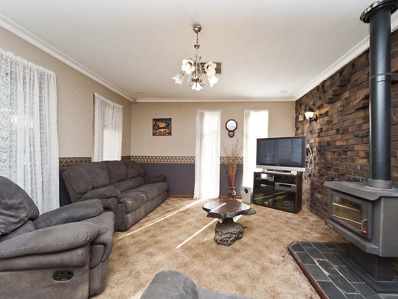 109 Calista Avenue, Calista WA 6167