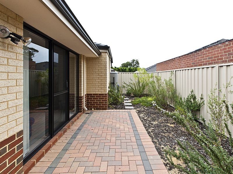 51 Bingfield Road East, Medina WA 6167