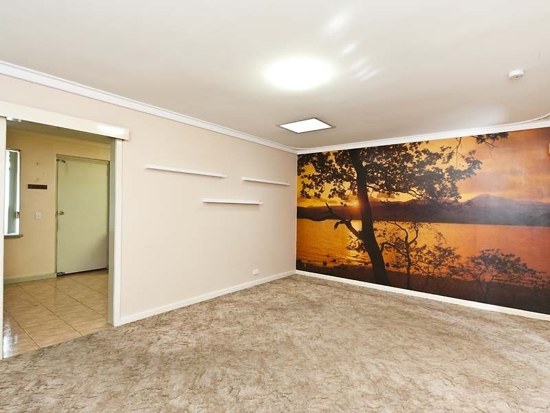 31 Nathaniel Way, Orelia WA 6167