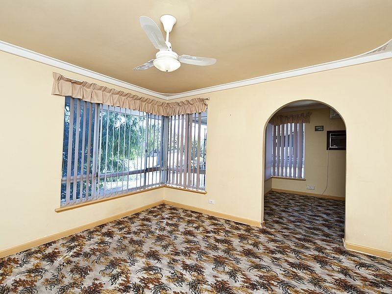 31 Nathaniel Way, Orelia WA 6167