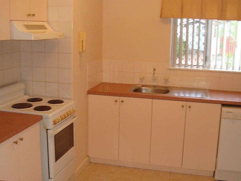 1/27 Partridge Street, Orelia WA 6167