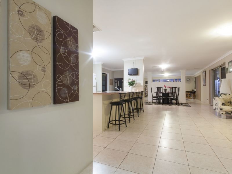 1 Bangor Way, Orelia WA 6167