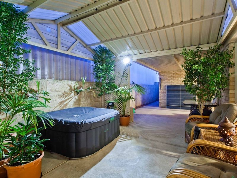 1 Bangor Way, Orelia WA 6167