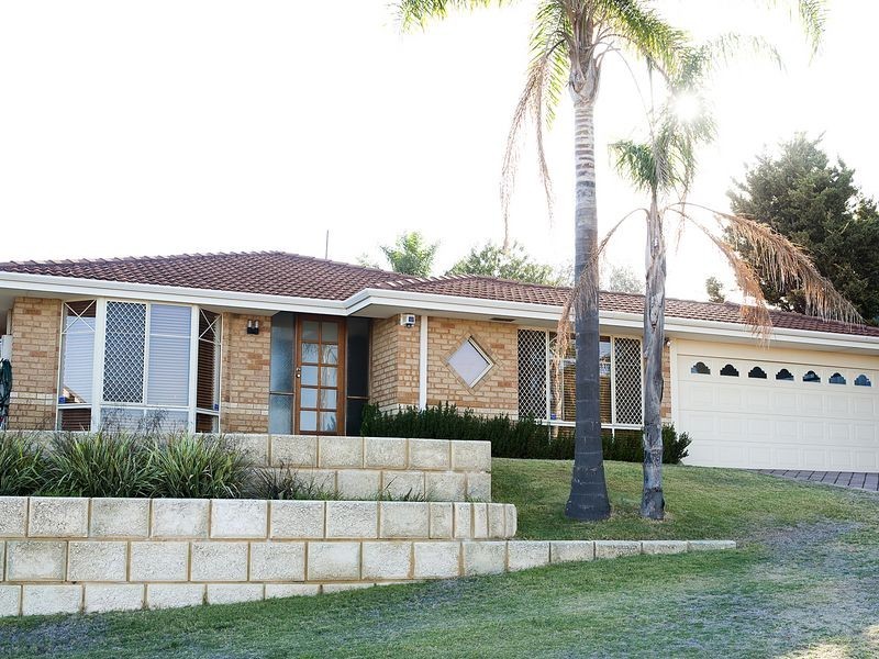 11 Brandon Mews, Parmelia WA 6167