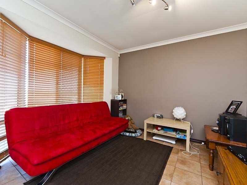 11 Brandon Mews, Parmelia WA 6167