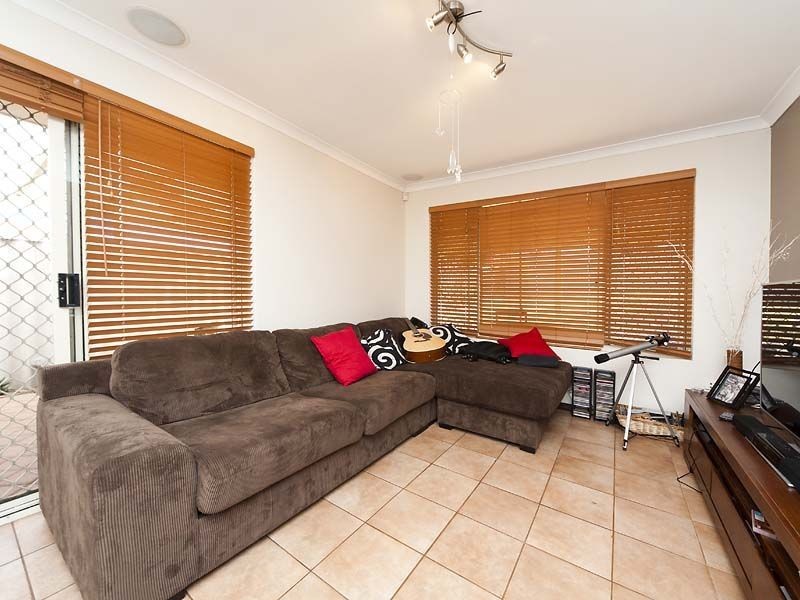 11 Brandon Mews, Parmelia WA 6167