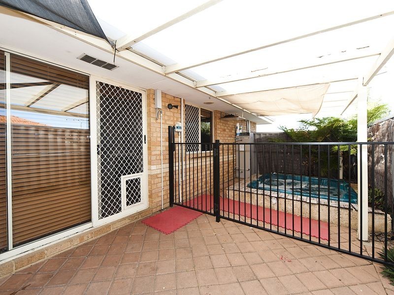 11 Brandon Mews, Parmelia WA 6167