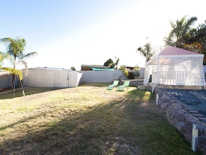 11 Brandon Mews, Parmelia WA 6167