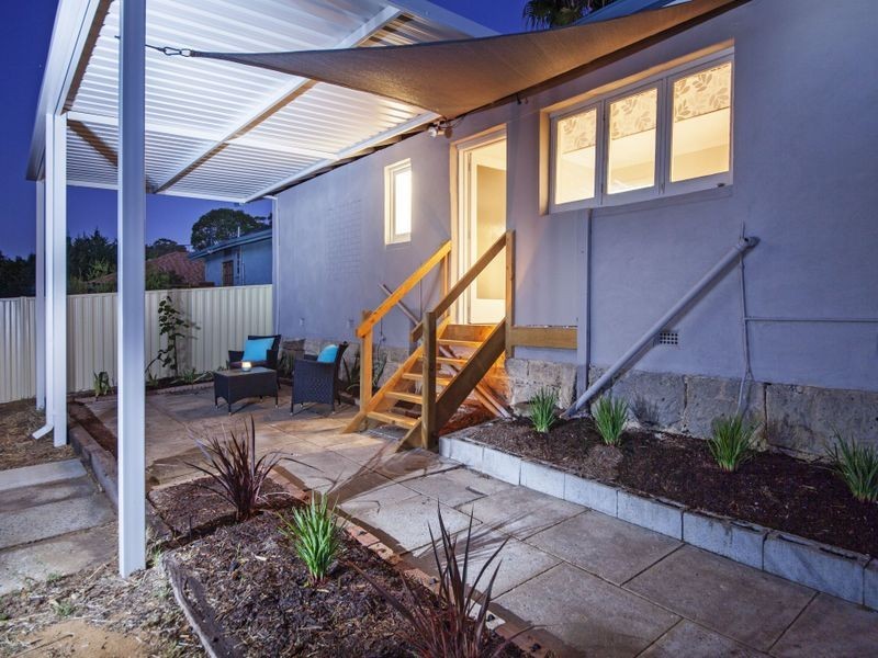 30 Grover Way, Medina WA 6167