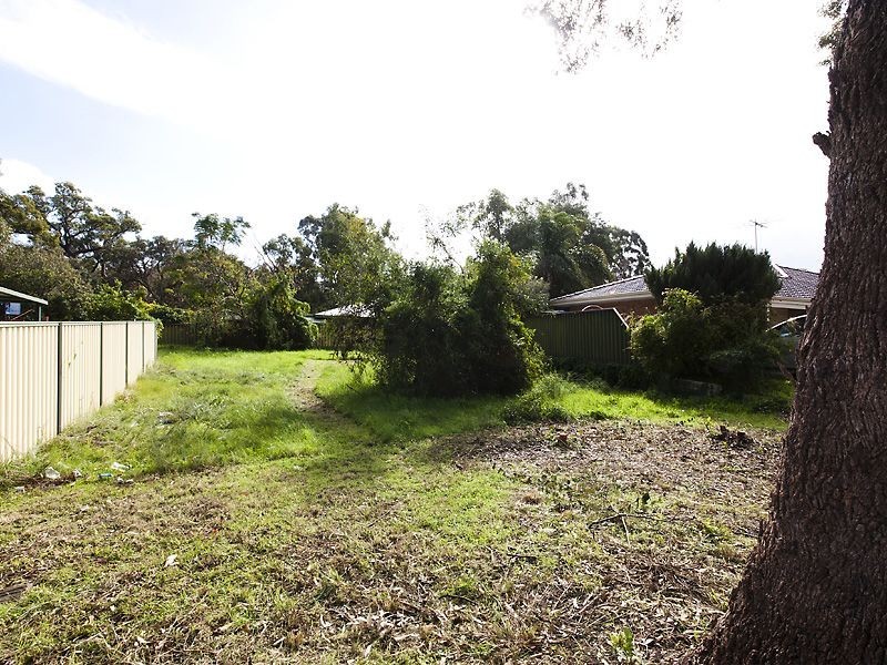 71B Perham Cresent, Leda WA 6170