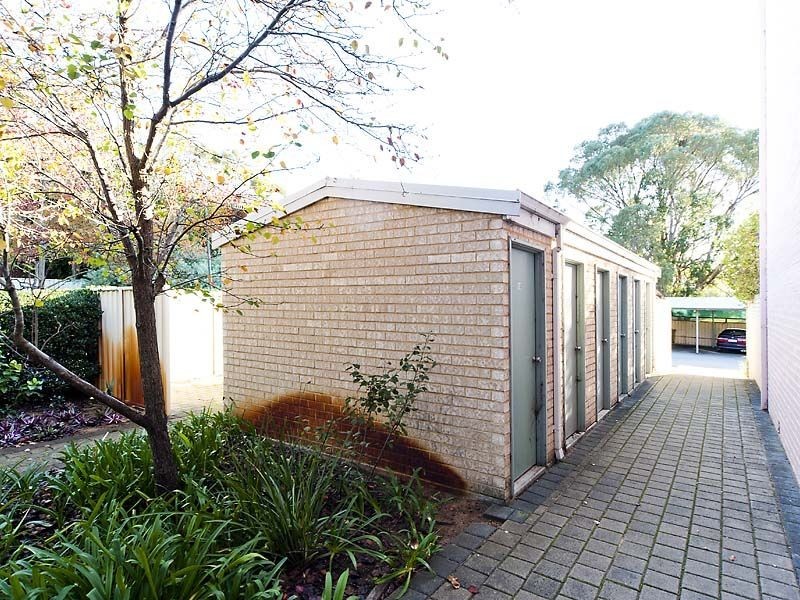 11/4 Canham Way, Orelia WA 6167