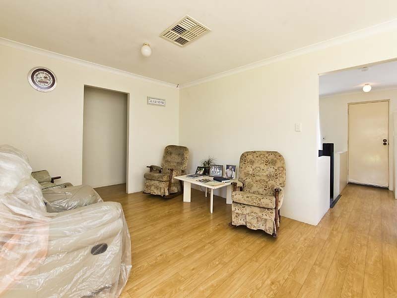 13 Cambey Mews, Parmelia WA 6167