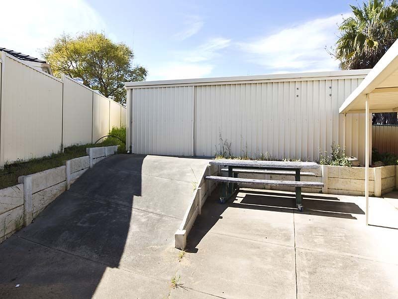 13 Cambey Mews, Parmelia WA 6167