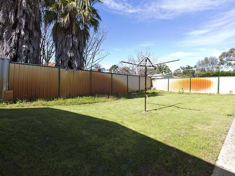 13 Cambey Mews, Parmelia WA 6167