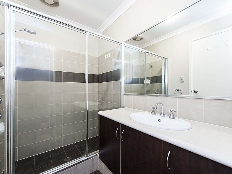 29 Weybridge Drive, Wellard WA 6170