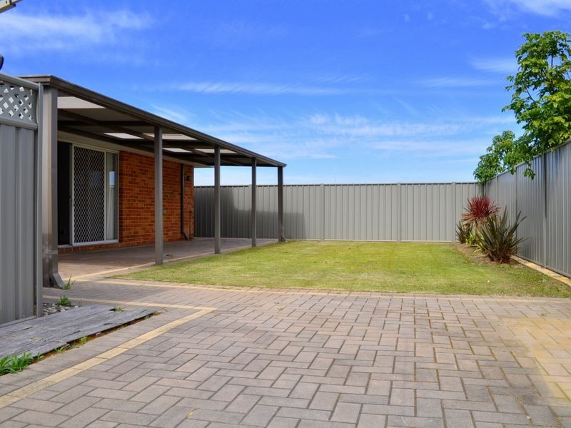29 Weybridge Drive, Wellard WA 6170