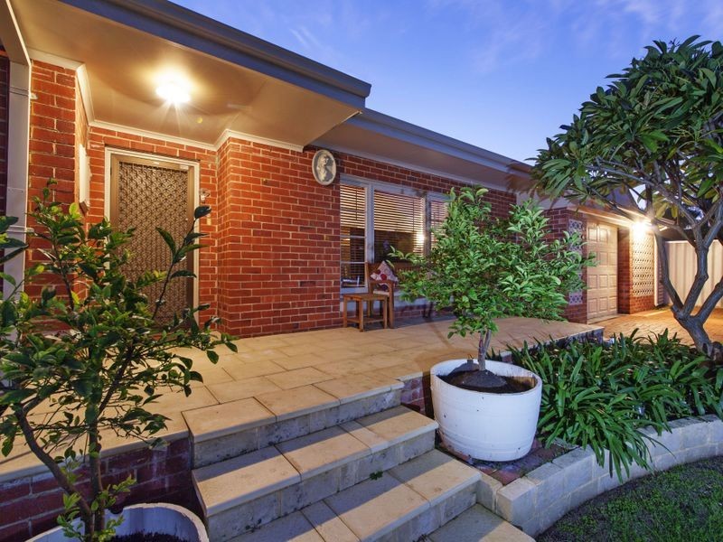 9 Walgreen Crescent, Calista WA 6167