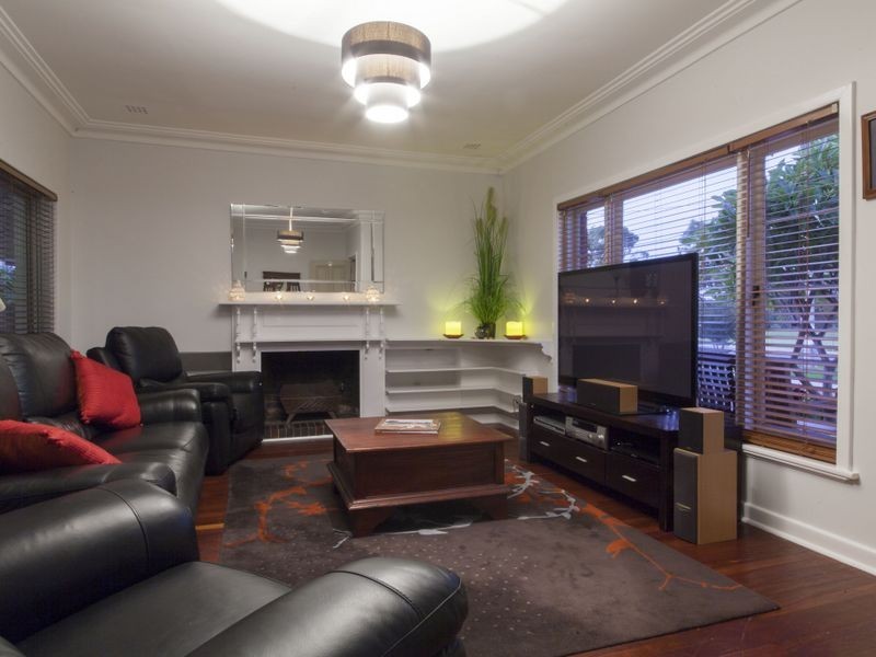 9 Walgreen Crescent, Calista WA 6167