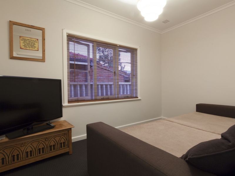 9 Walgreen Crescent, Calista WA 6167