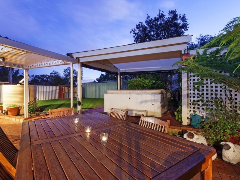 9 Walgreen Crescent, Calista WA 6167