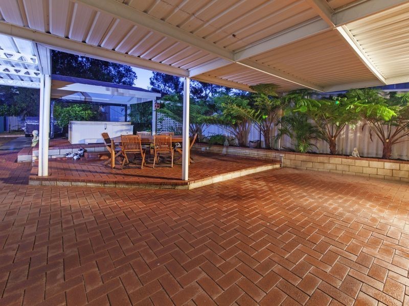 9 Walgreen Crescent, Calista WA 6167
