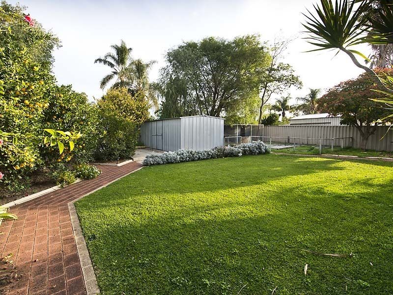 26 Coleman Road, Calista WA 6167