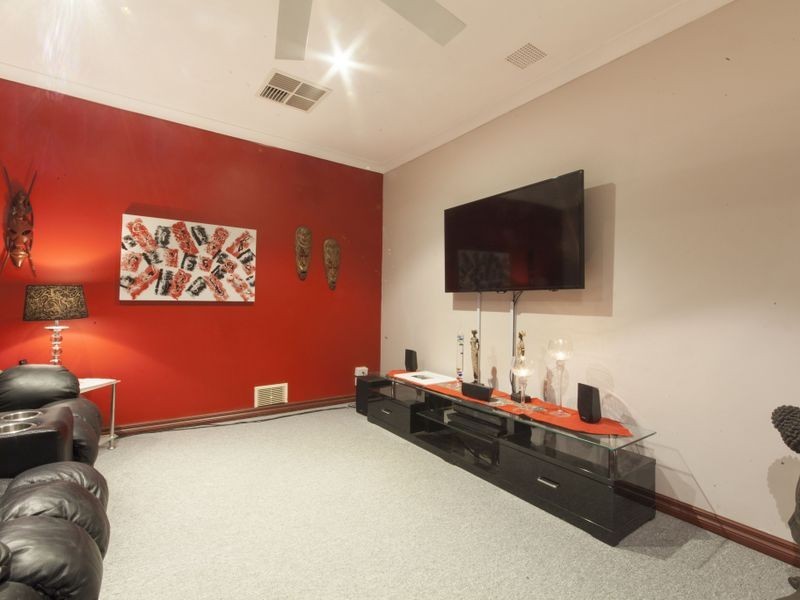 11 Mends Way, Waikiki WA 6169