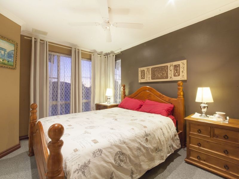 11 Mends Way, Waikiki WA 6169