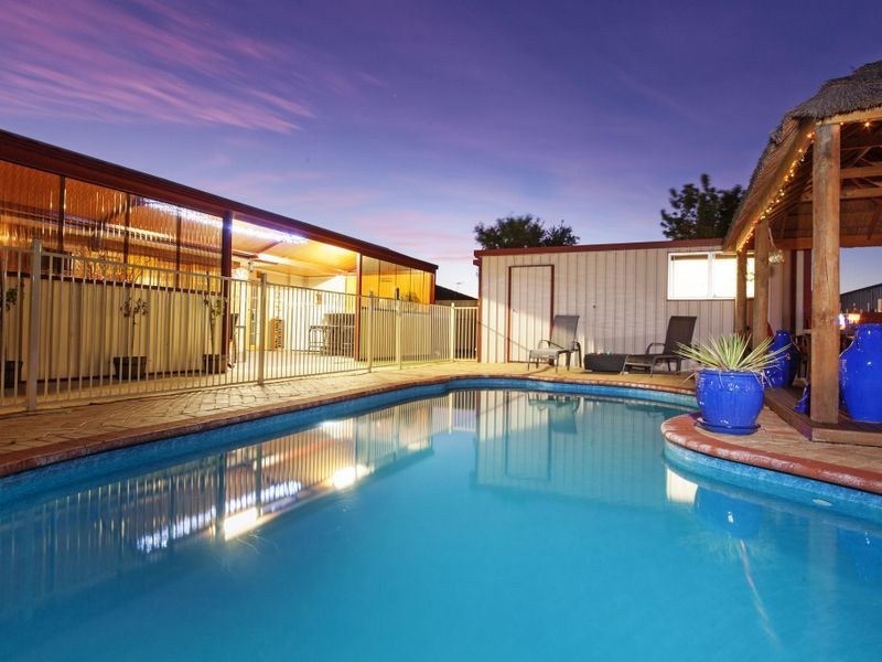 11 Mends Way, Waikiki WA 6169