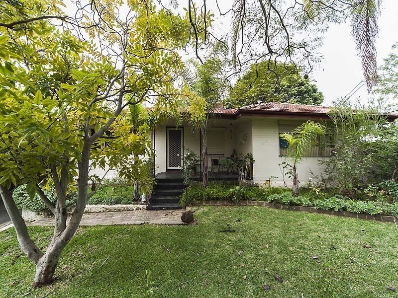 43 Medina Avenue, Medina WA 6167