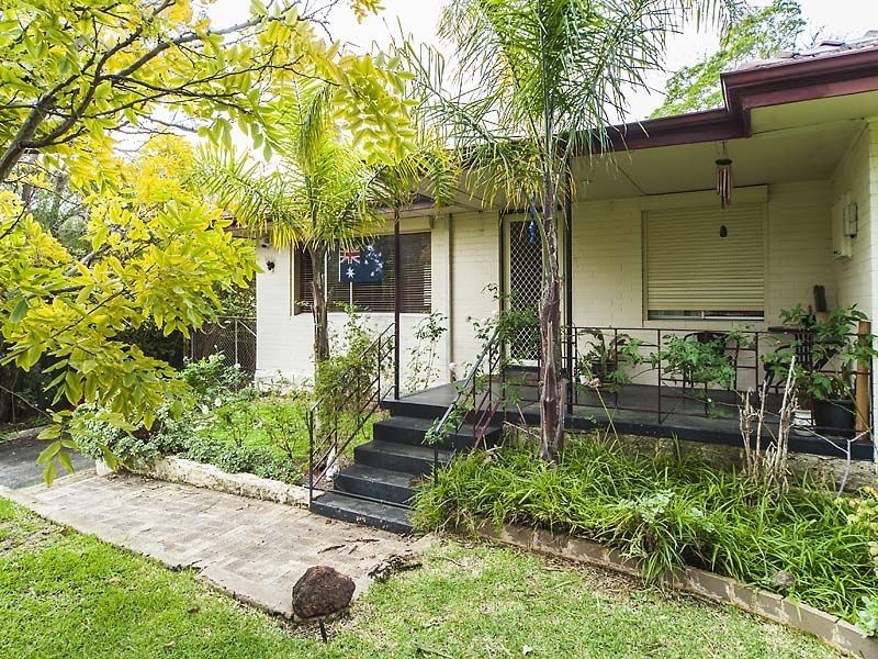 43 Medina Avenue, Medina WA 6167