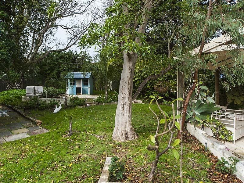 43 Medina Avenue, Medina WA 6167