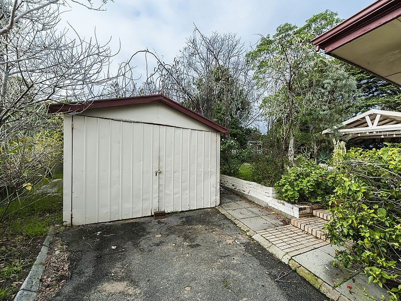 43 Medina Avenue, Medina WA 6167