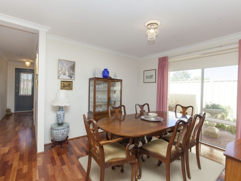 42 Maydwell Way, Calista WA 6167