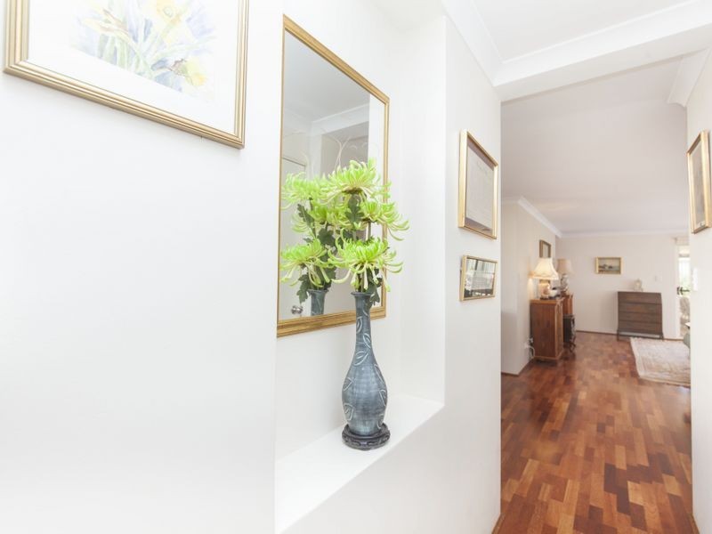 42 Maydwell Way, Calista WA 6167