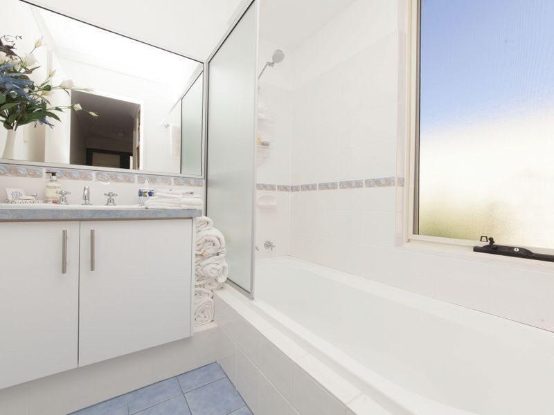 42 Maydwell Way, Calista WA 6167