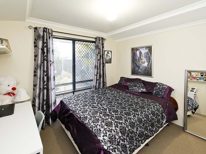 15 Jewel Gardens, Hammond Park WA 6164