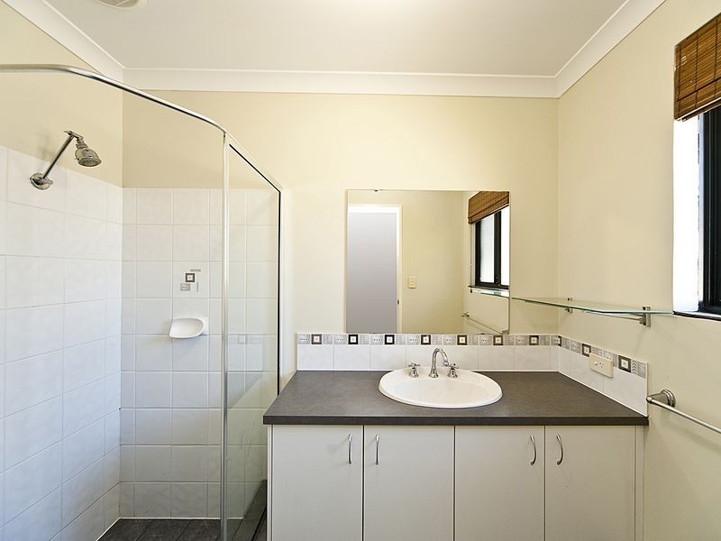 12 Weybridge Drive, Wellard WA 6170