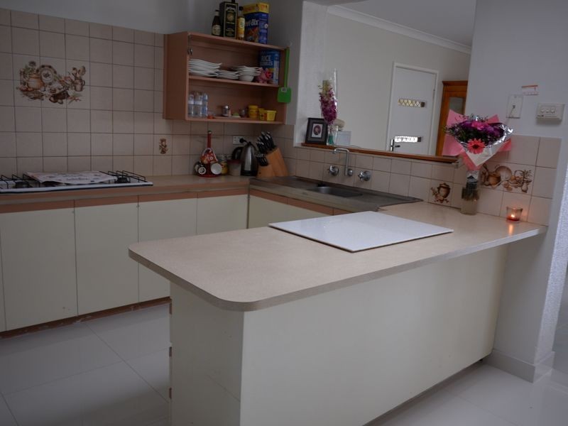 13 Morrit Way, Parmelia WA 6167