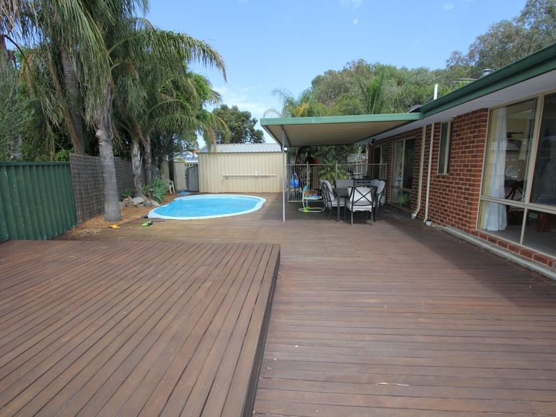 43 Whitebread Way, Leda WA 6170