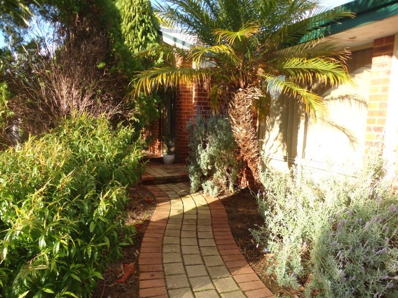 43 Whitebread Way, Leda WA 6170