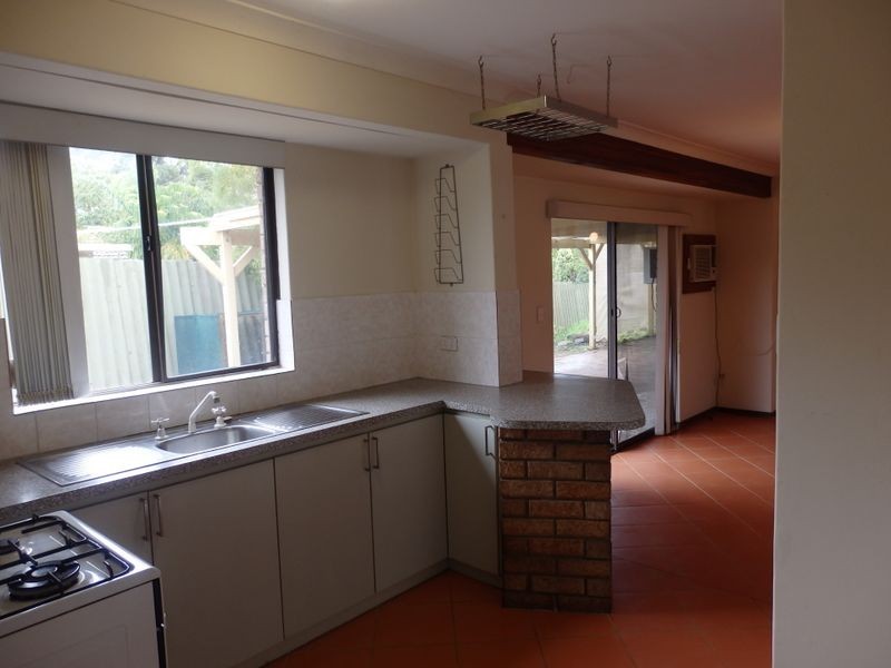 2 Fordred Place, Parmelia WA 6167