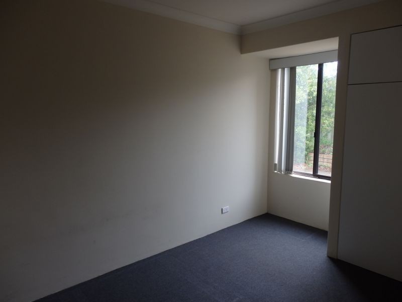 2 Fordred Place, Parmelia WA 6167