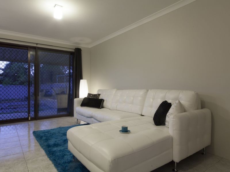 9 Robbins Retreat, Leda WA 6170