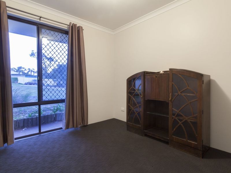 9 Robbins Retreat, Leda WA 6170