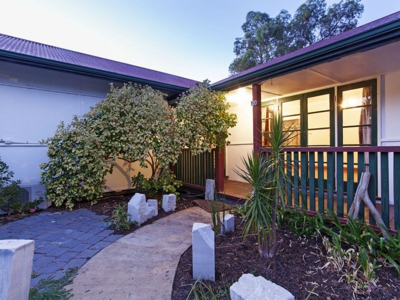 20 Grover Way, Medina WA 6167